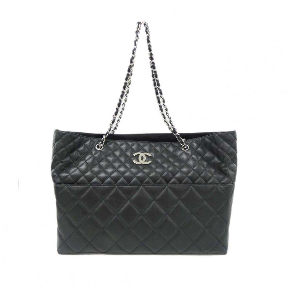 Chanel shoulder bag
